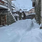 아파트 Mit Panoramablick In Bergwelt By Interhome